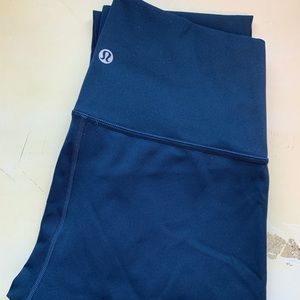 Lululemon Wunder Under High Rise Tight 25” size 6
